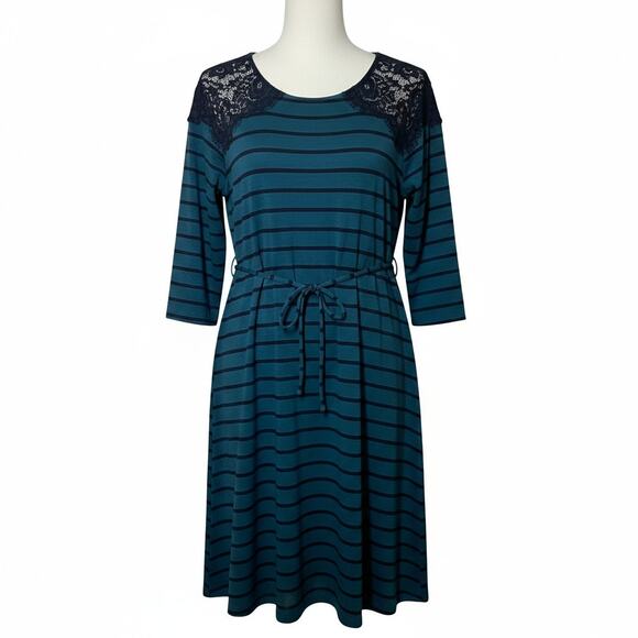 MOTHERHOOD MATERNITY STRIPED T-SHIRT DRESS LACE SHOULDER SIZE MEDIUM - Picture 2 of 8